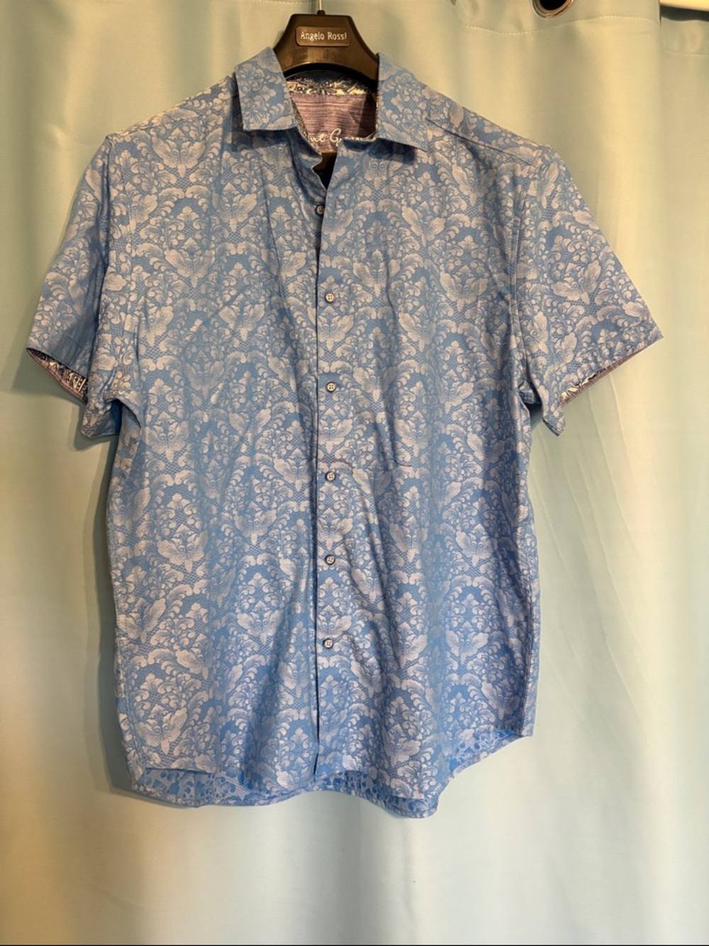 Robert Graham Light Blue Floral-Print Short Sleeve Button-Down Shirt